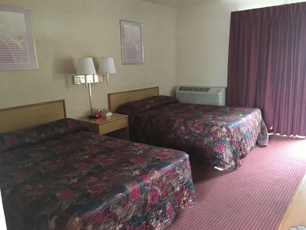 Economy Inn Фресно Экстерьер фото