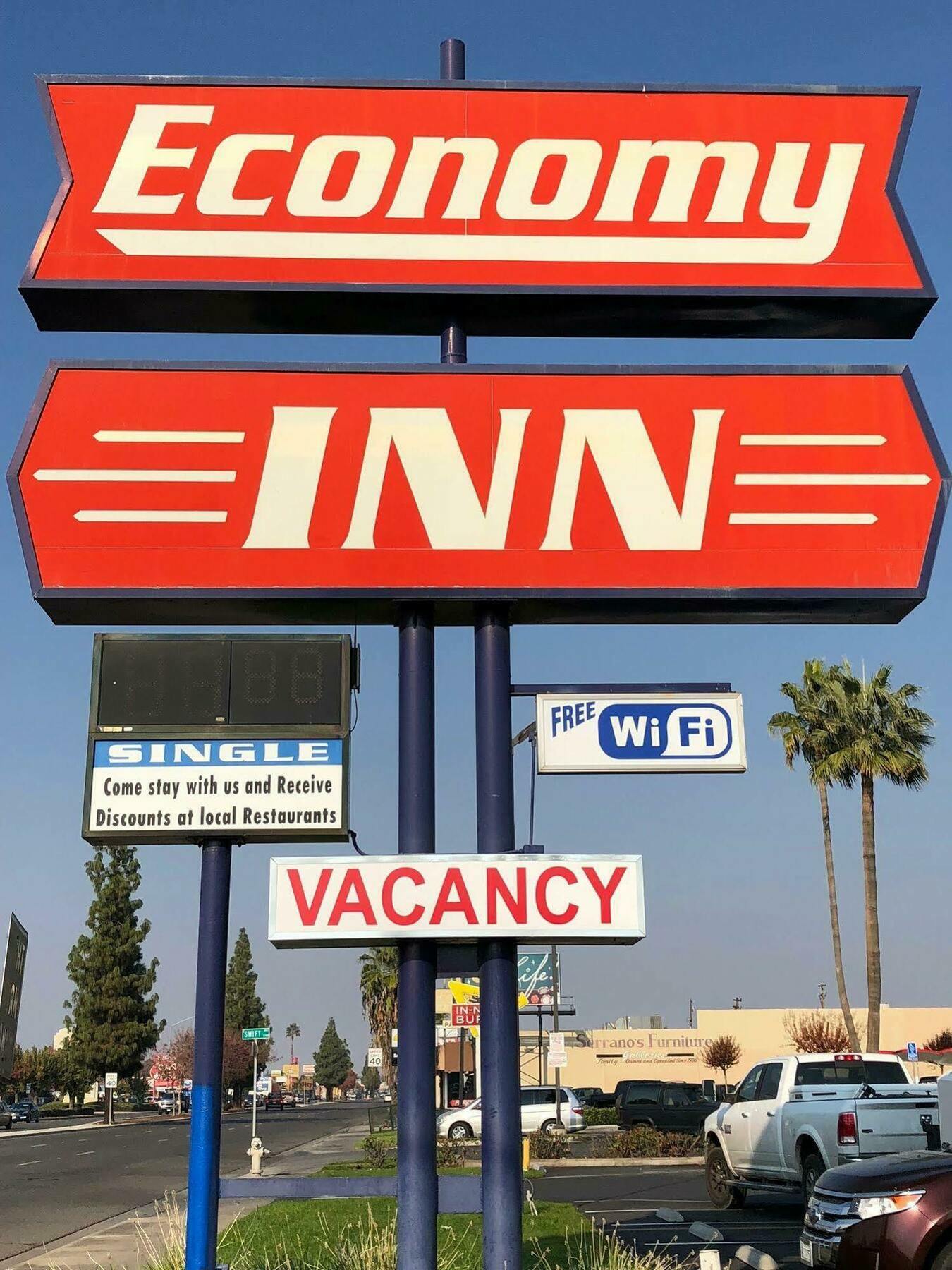 Economy Inn Фресно Экстерьер фото